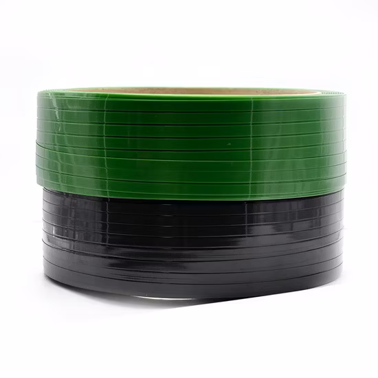 Cintura verde realizzata in nastro di poliestere plastificato goffrato